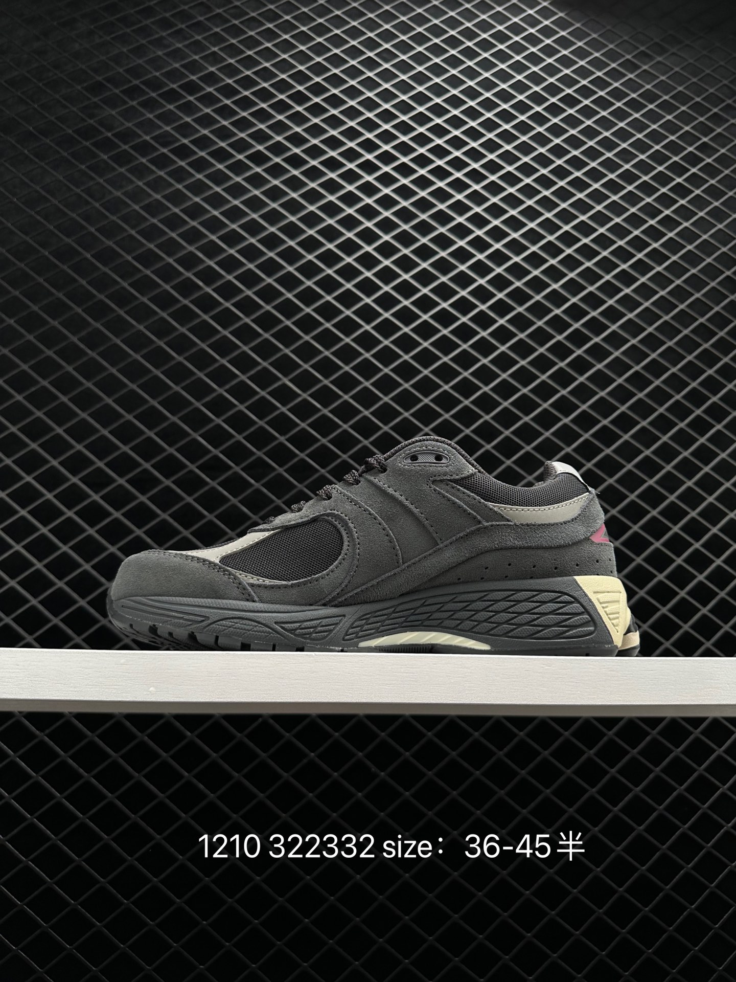 New Balance  ML2002RBA